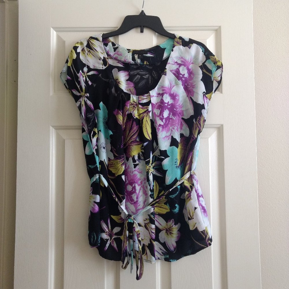 Flowery Short Sleeve Blouse